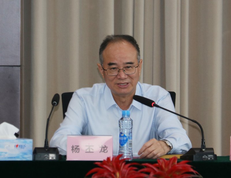 下载606800.jpg